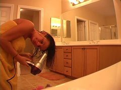 UhAnal presents: Hot chick does her hair after a shower