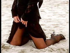 UhAnal presents: Pantyhose pics compilation
