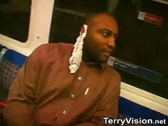 UhAnal presents: Flashing on the london underground - part 1