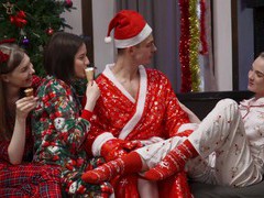 UhAnal presents: Lucky dude gets the best christmas gift - lina sun and alice xo