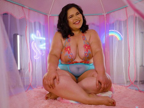 UhAnal presents: Karla lane gives sloppy oral