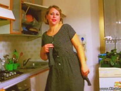 UhAnal presents: Italian bbw housewife bj