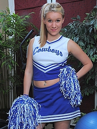UhAnal presents: Cheerleader Kristi Kay drops pompoms and gets naked