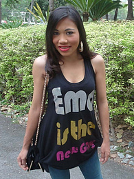 UhAnal presents: Thai MILF gets all 3 holes stuffed by strange white tourist