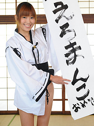UhAnal presents: Turned on Yuuno Hoshi shows new ways to do calligraphy on the table