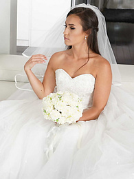 UhAnal presents: Bootylicious bride Kelsi Monroe screws a handsome officiant on her wedding day